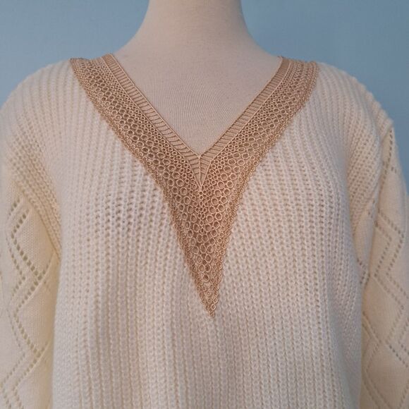 Noracoara Contrast Guipure Lace Drop Shoulder Sweater Biege Size XXL NWT - Picture 9 of 13